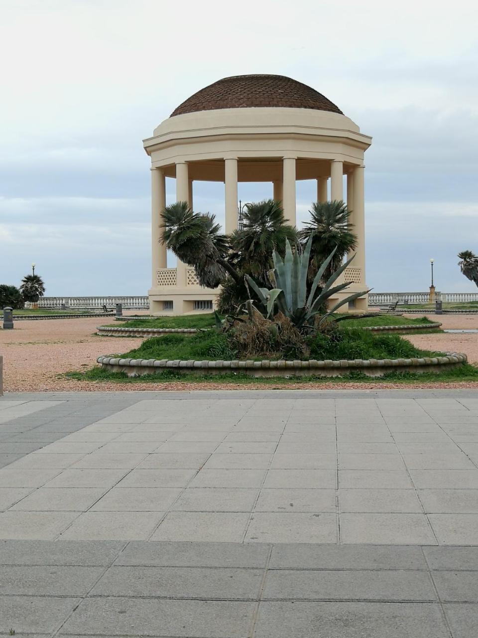 B&B Metropolis Livorno Exterior photo